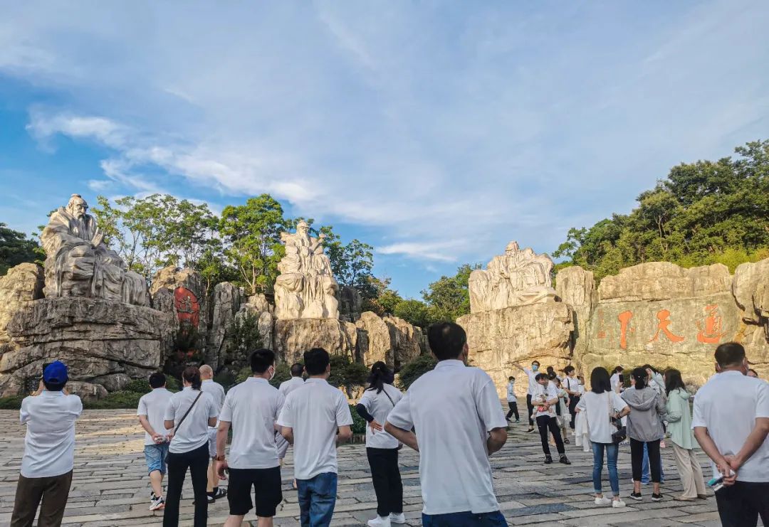 "कोई वायरस नहीं, बिक्री के लिए लड़ाई और उत्पादन को बढ़ावा देना, हम एक साथ हैं" 2022 FDSP अवकाश और खुशहाल दौरा सफलतापूर्वक पूरा हुआ (图2) "कोई वायरस नहीं, बिक्री के लिए लड़ाई और उत्पादन को बढ़ावा देना, हम एक साथ हैं" 2022 FDSP अवकाश और खुशहाल दौरा सफलतापूर्वक पूरा हुआ (图2)